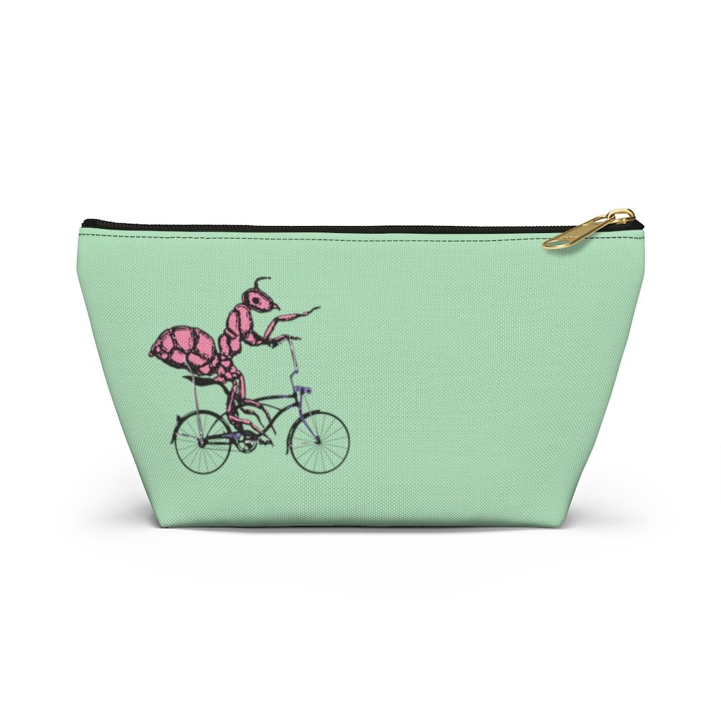 Ant, Accessory Pouch